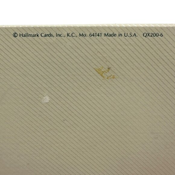 Hallmark Keepsake Ornament Peanuts Snoopy Christmas 1982 Unbreakable Satin Blue - Picture 10 of 10